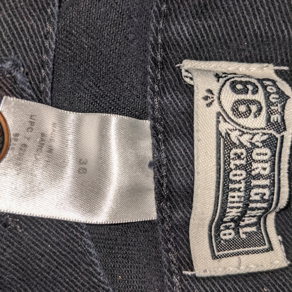 Shorts - Picture 2 of 3